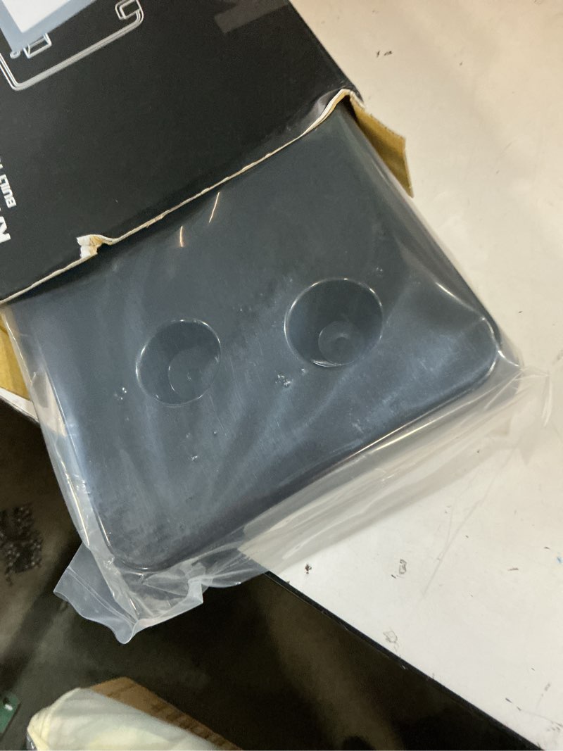 Condition photo showing New/Like New for for cadillac xts license plate bracket 2018 2019 | front | primed | gm1068195 | 23417056