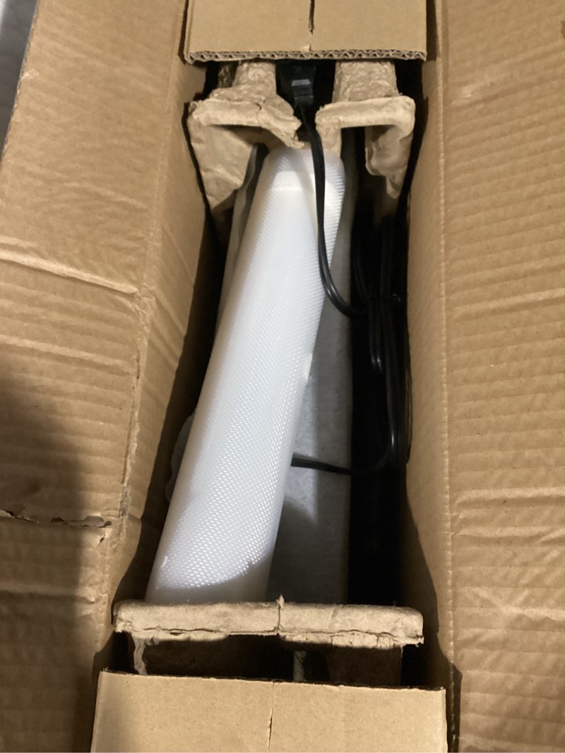 Condition photo showing Good Condition for FoodSaver Vacuum Sealer Machine, Automatic Bag Detection, Sous Vide Friendly, with sealer bags, roll, handheld vacuum sealer, black Vacuum Sealer + Accessories