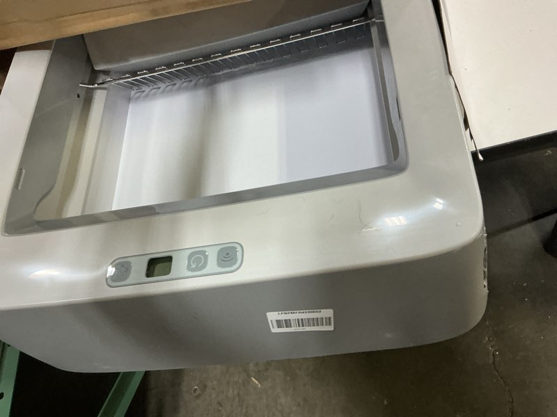 Condition photo showing Good Condition for petsafe scoopfree crystal smart automatic litter box - uncovered motion-sensing cat box with integrated health counter & app - includes 1 disposable crystal litter tray standard smart (wi-fi) uncovered