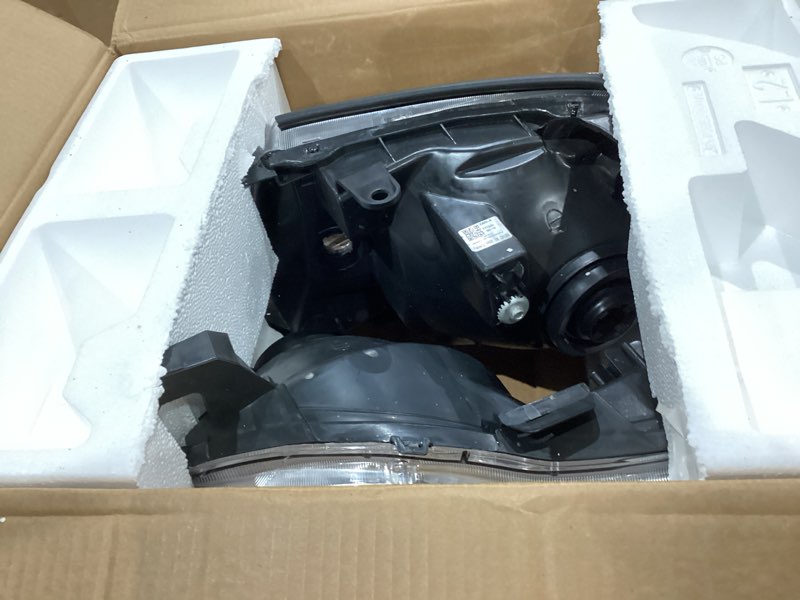 Condition photo showing Good Condition for headlights assembly compatible with 2005-2011 toyota tacoma headlamp replacement chrome housing amber reflector driver & passenger side