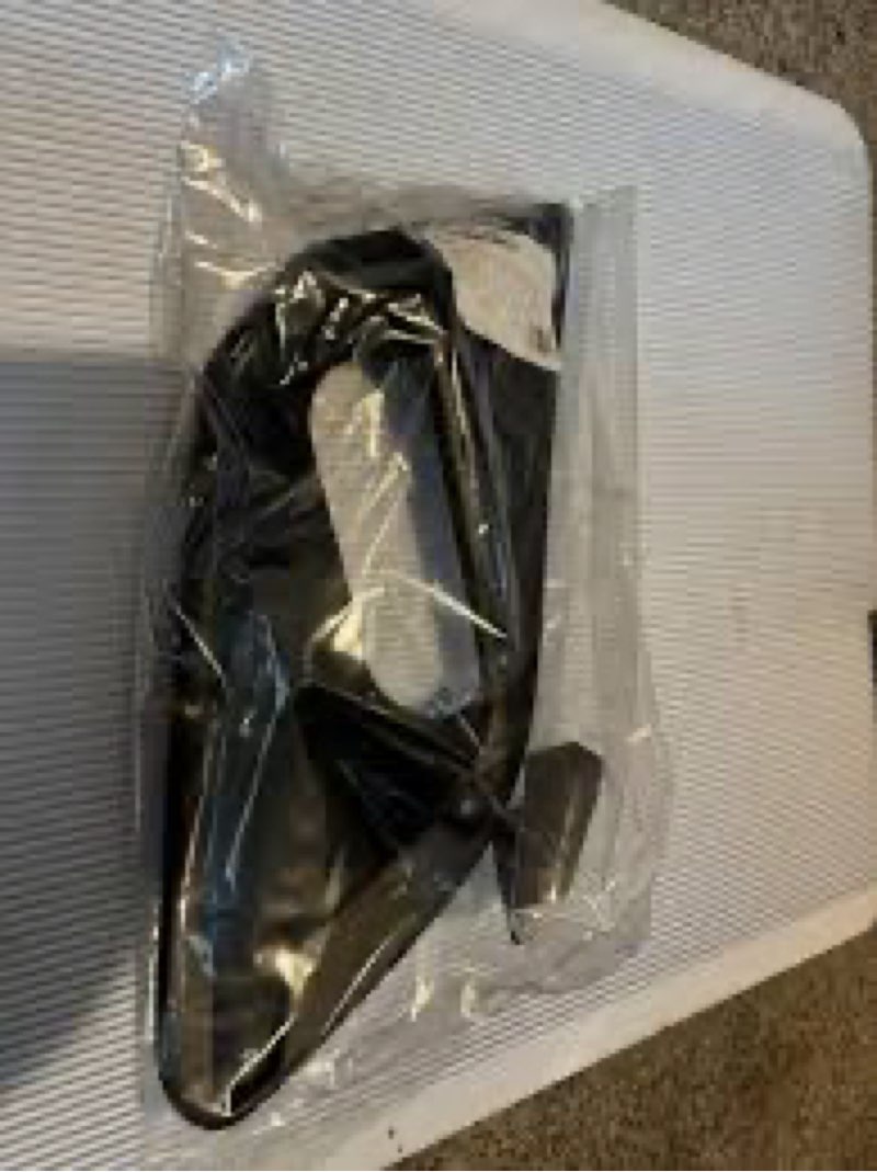 (Similar)OEM MACK MD TURN SIGNAL BEZEL P/N 78514824