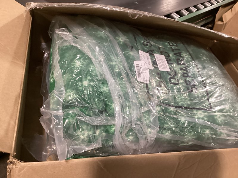 Condition photo showing Good Condition for Moukeren 24 Pcs Christmas Snowflake Throw Blanket Bulk, 59 x 47 Inch Xmas Winter Throw Blanket Christmas Soft Cozy Fleece Blanket Warm Throw Blanket for Home Bedding Couch Chair Gift (Green) Green 24