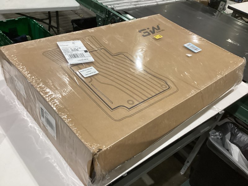 Condition photo showing New/Like New for 3w tesla model y juniper(including standard) floor mats, rear cargo liner, custom fit 2025 2026 model y acecessories, tpe all weather odorless non-slip, black 10) model y 2025-2026 | floor mats|cargo liner