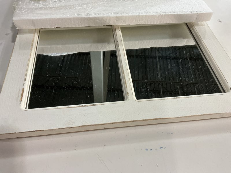 Condition photo showing Good Condition for Rustic Window Mirrors for Wall Decor 18 X 23 Inch, Hanging Distressed White Wood Frame Decorative Mirrors for Kitchen, Farmhouse Windowpane Mirror for Entryway, Horizontal or Vertical