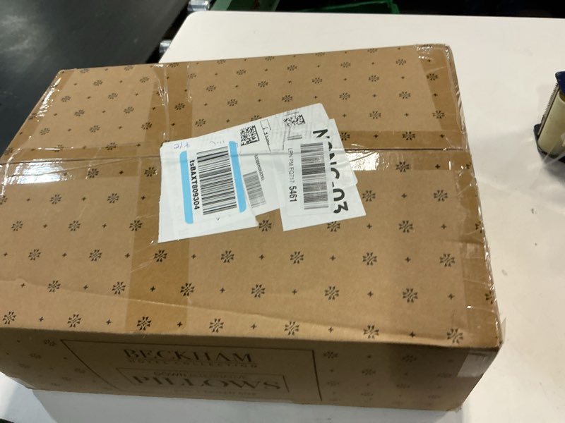 Condition photo showing New/Like New for beckham hotel collection bed pillows standard/queen size set of 2 - original soft down alternative pillow for sleeping - soft support for back, stomach or side sleepers queen / standard white