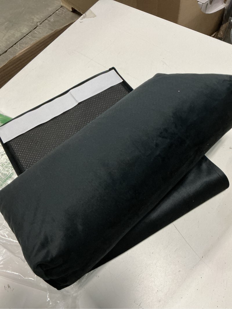 https://lotting-media.assets.bidfta.com/lotting_0ce1e044-42f4-4acb-a5b4-0bacad4b0abe