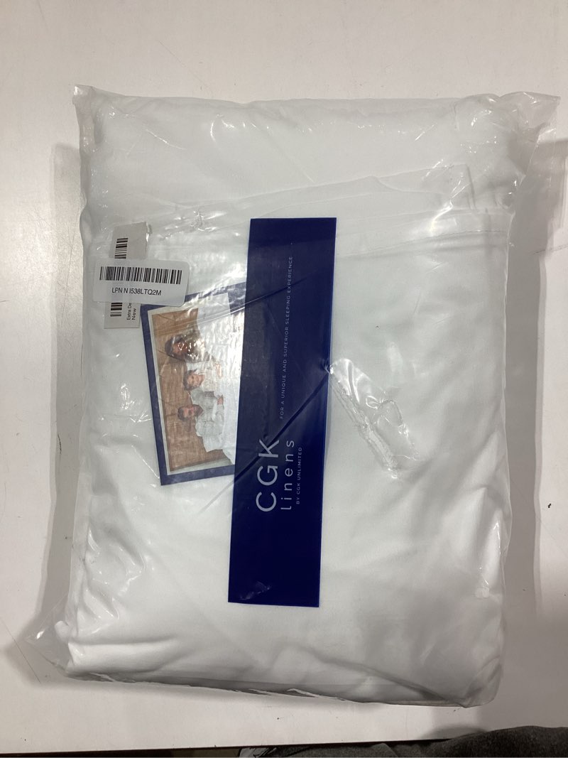 Condition photo showing Good Condition for Extra Deep Pocket King Sheets - 4 Piece Breathable & Cooling Bed Sheets - Hotel Luxury Bed Sheet Set - Soft, Wrinkle Free & Comfy - Easily Fits Extra Deep Mattresses - Deep Pocket White Sheets Set King 01 - White