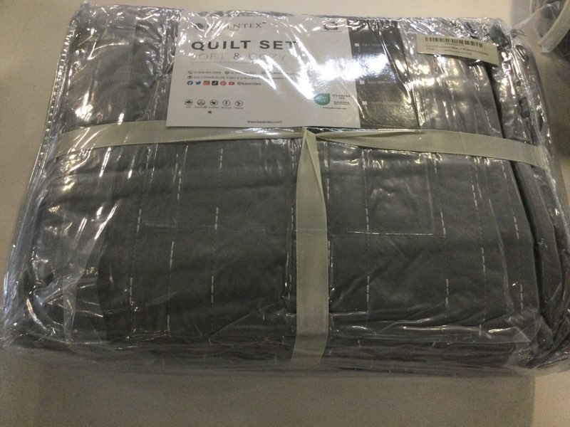 https://lotting-media.assets.bidfta.com/lotting_0ce64de6-8a44-40d5-a34f-16ed523553c8