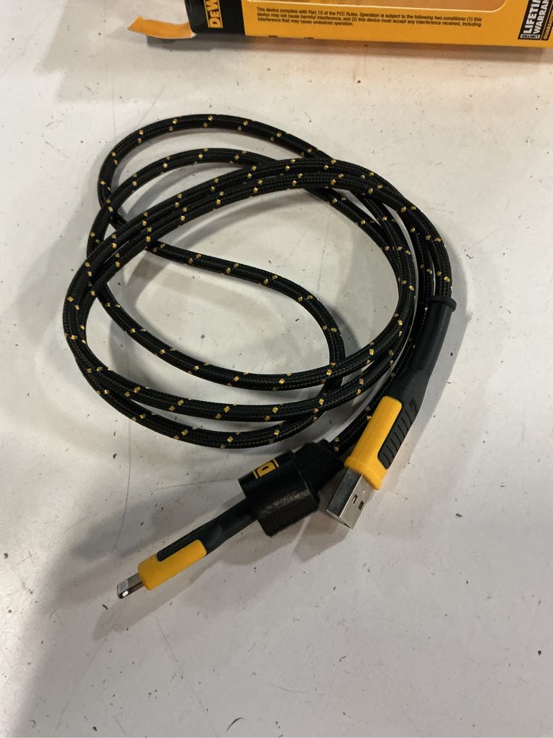 Condition photo showing New/Like New for dewalt lightning to usb charge and sync cable 4 ft. black/yellow