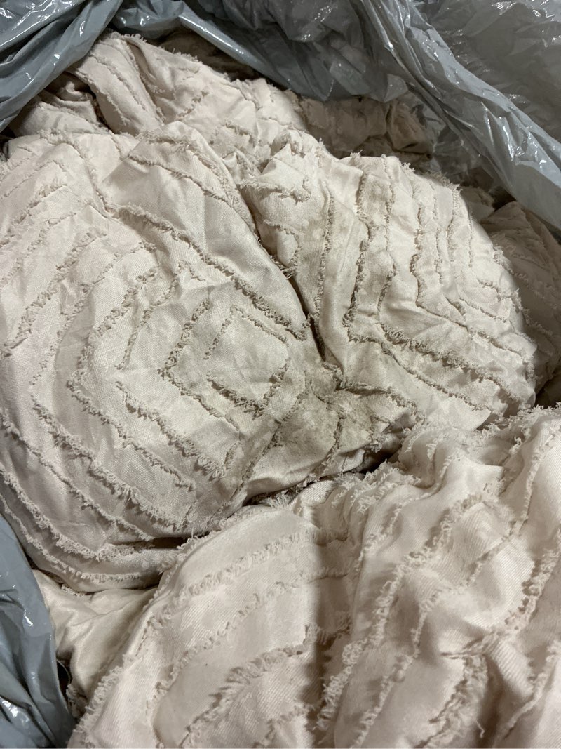 Condition photo showing As Is for litanika california king comforter set beige, 3 pieces cream tufted boho farmhouse bedding comforter sets, lightweight fluffy comforter bed set for all season (104x96in comforter and 2 pillowcases) 01-beige california king (104"x96")