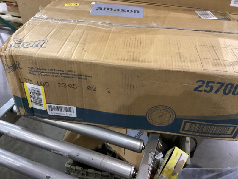 Scott Professional High-Capacity Hard Roll Paper Towels, Bulk (25700), Hardwound, Elevated Design, A