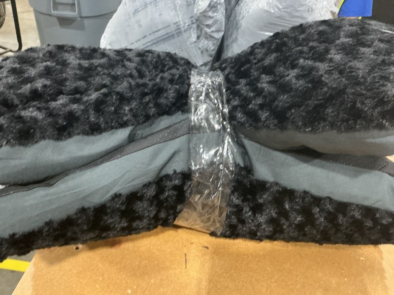 Condition photo showing Good Condition for pocblue deluxe washable dog bed for medium/large dogs dog crate mat 35 inch comfy fluffy kennel pad anti-slip for dogs up to 60 lbs, 35" x 23", black 35.0"l x 23.0"w x 3.5"th black