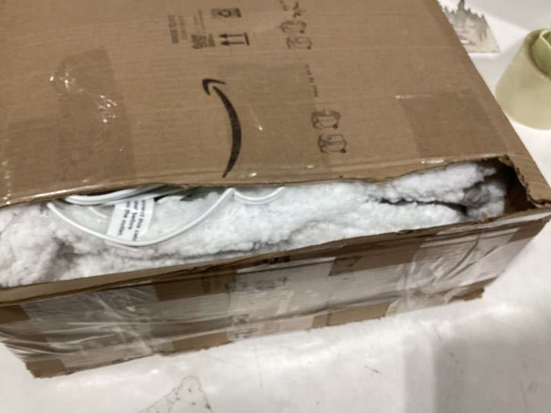 Condition photo showing Good Condition for Electric Heated Blanket 72"x84" Full Size - Flannel & Sherpa Fabric Dual-Sided, 6 Heat Settings & 1-10 Hours Auto Off, Soft & Cozy Warming Throw for Home, Office, or Bed, Machine Washable, Light Gray A-light Gray 72x84inches-Full