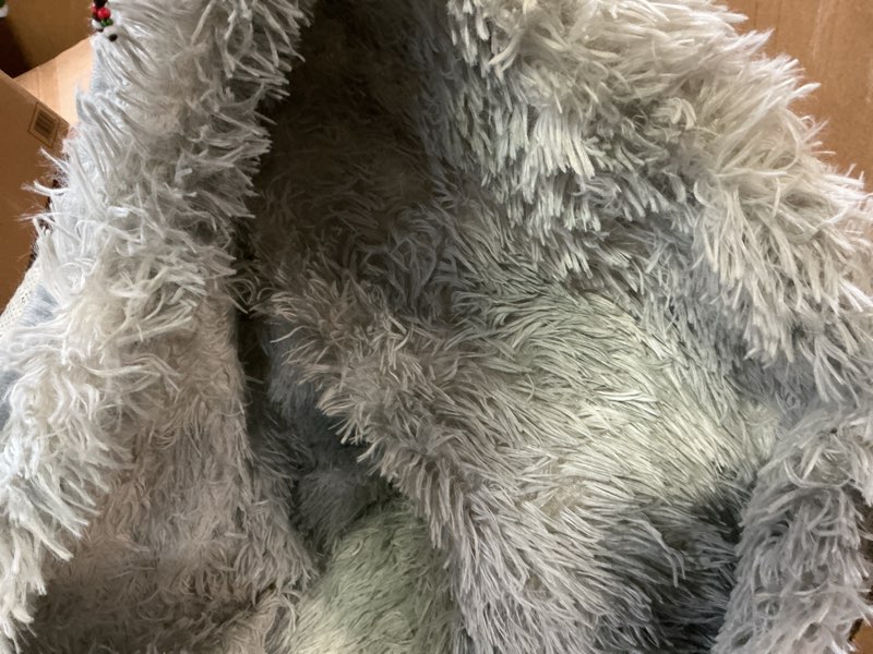 Condition photo showing As Is for TABAYON Luxury 6x9 Modern Indoor Home Living Room Area Rugs, Anti-Skid Soft Fluffy Shag Fur Bedroom Rugs for Home Decor Tie-Dyed Light Grey 9' x 6' (Rectangular) B-light Grey