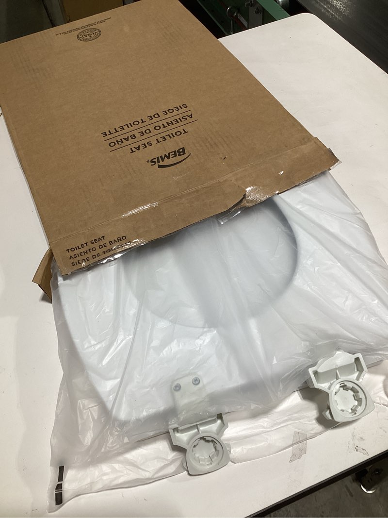 Condition photo showing Good Condition for Bemis 1500EC 390 Lift-Off Wood Elongated Toilet Seat, Cotton White (Pack of 1)