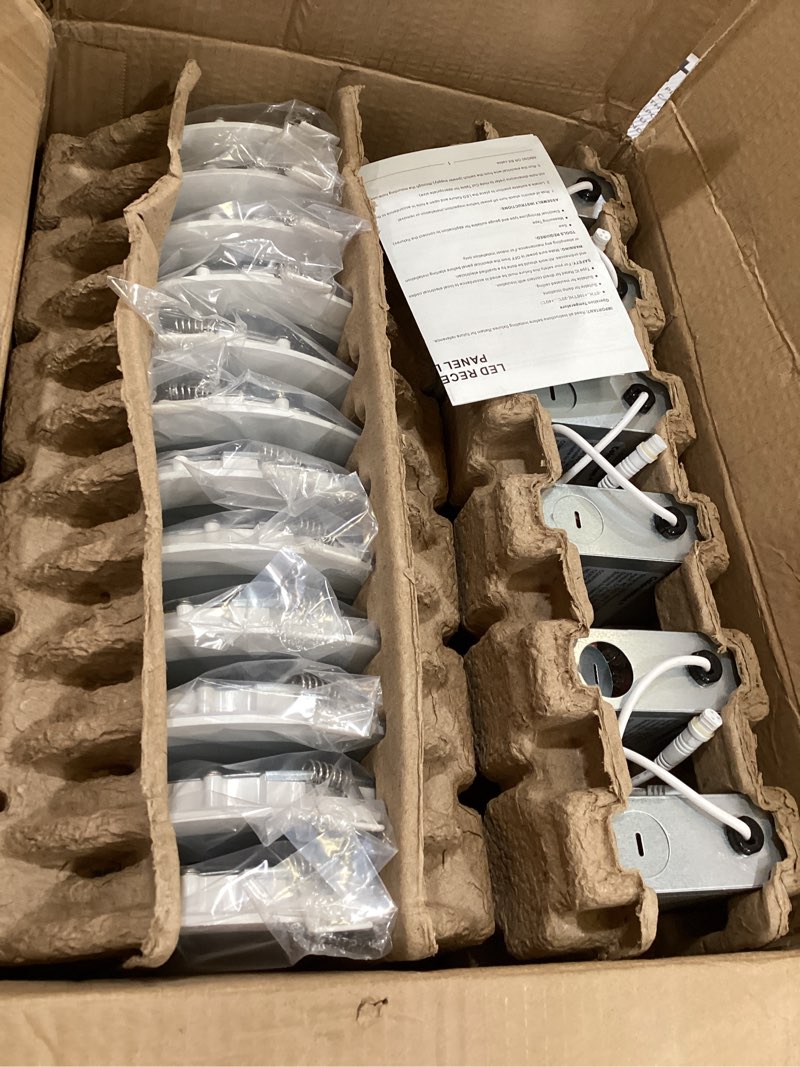 Condition photo showing Good Condition for 12 pack 6 inch 3cct ultra-thin led recessed ceiling light with junction box, 3000k-5000k selectable, 1020lm high brightness per light, 12w eqv 110w dimmable can-killer downlight(white)