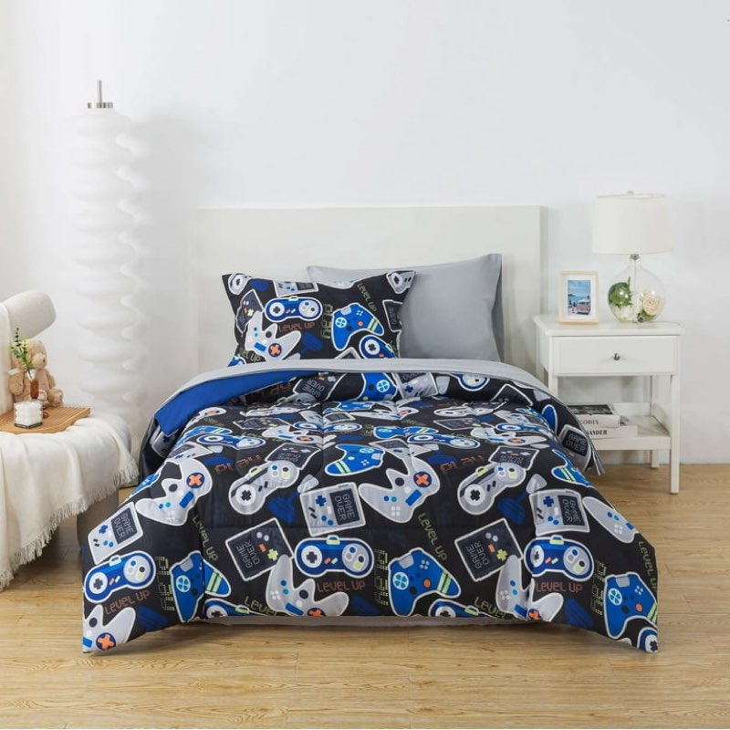 Your Zone Glow in the Dark 5-Piece Gamer Bedding Set for Kids with Fabric Storage Bag, Twin