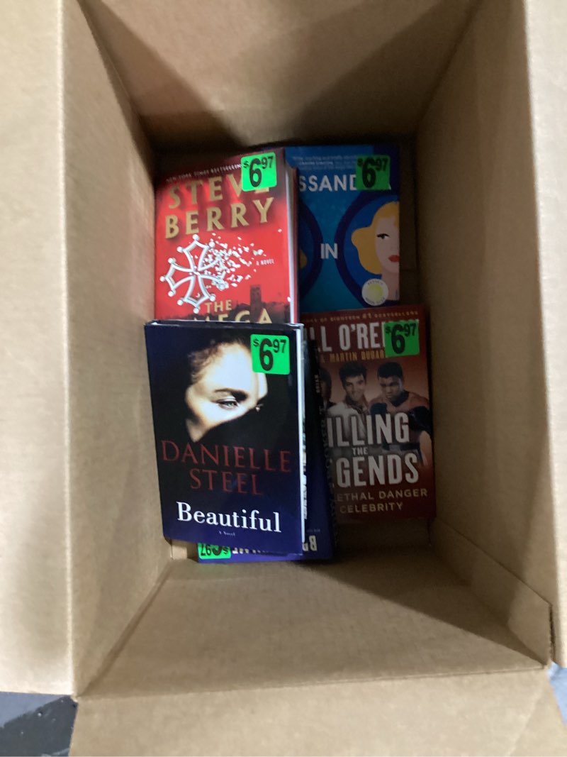 Condition photo showing Good Condition for assorted adult books