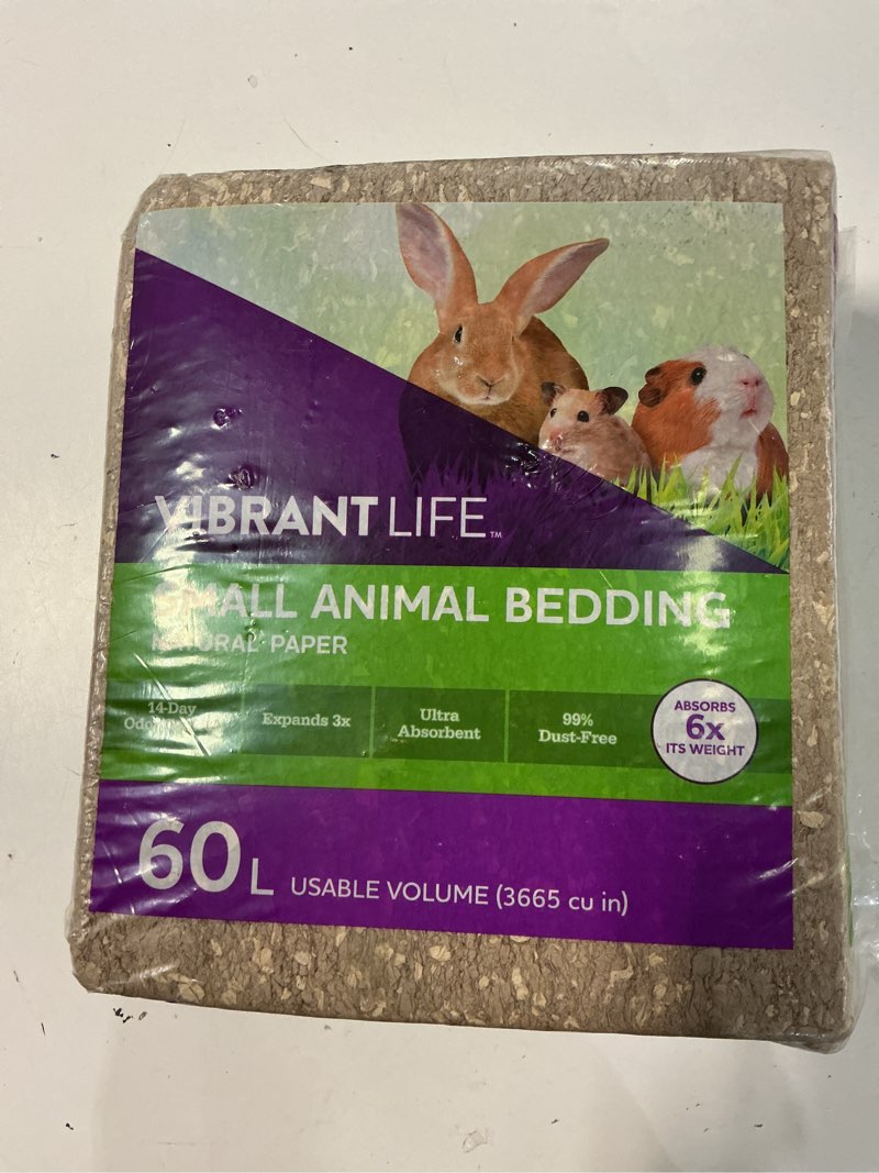 Condition photo showing New/Like New for vibrant life natural paper pet bedding for small pets, natural brown, 60 l bag