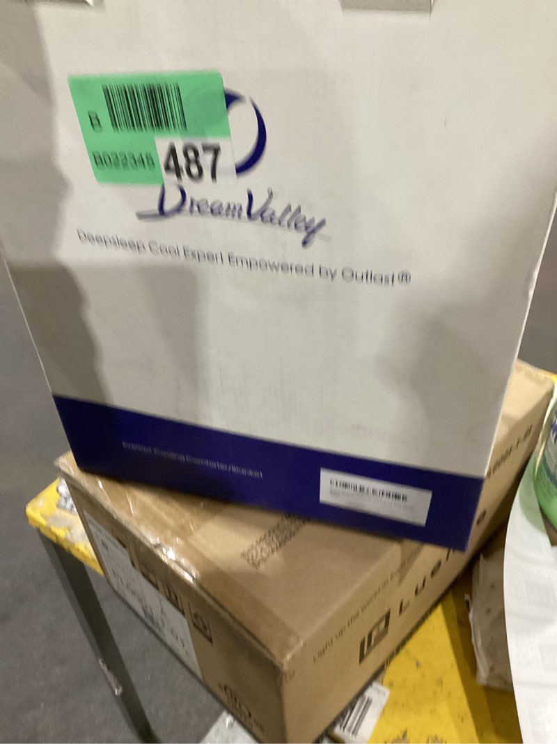 Condition photo showing New/Like New for Soft Double Sided Bed Cooling Comforter for Hot Sleepers Night Sweats, Q-Max > 0.45 Size: Queen, Color: Ivory