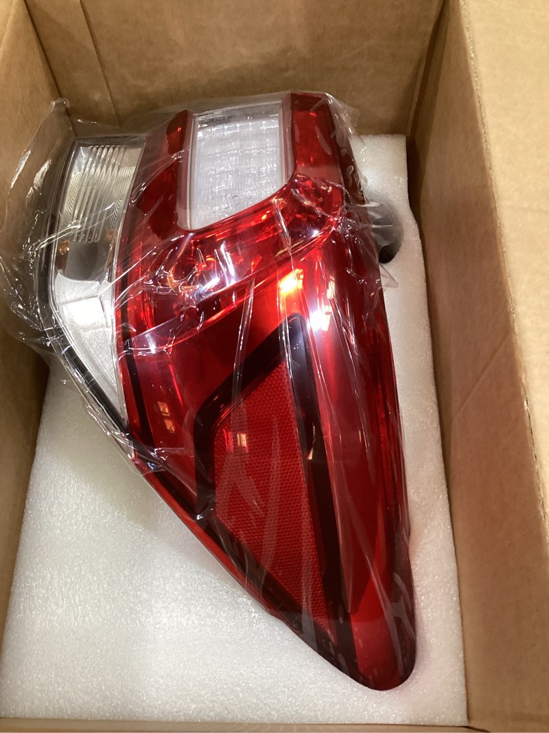 Condition photo showing As Is for feidks left outer tail light rear lamp assembly compatible with toyota highlander 2017-2019 driver side 815600e161 to2804143 left/driver side