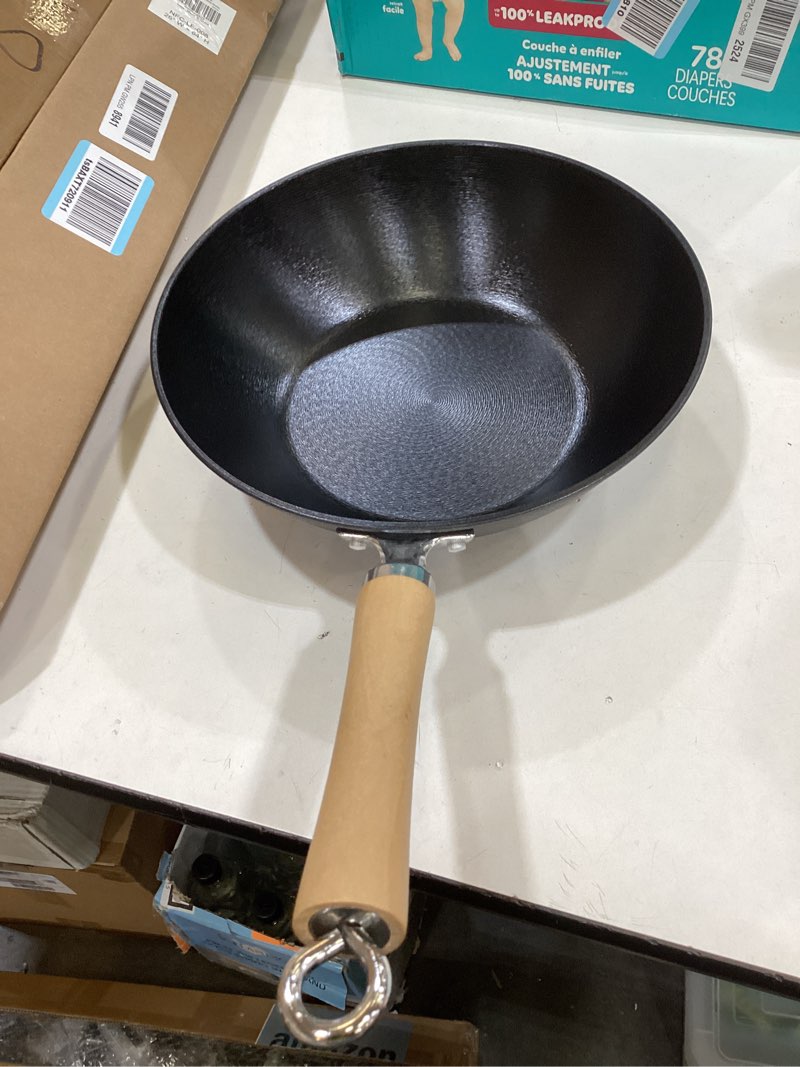 Condition photo showing Good Condition for joyce chen 23-0003, lightweight cast iron stir fry, 11.5-inch 11.5" stir fry pan