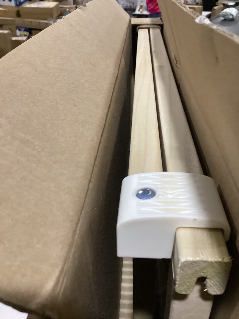 Condition photo showing New/Like New for Toddleroo by North States - Diamond Mesh Wooden Baby Gate: Pressure Mounted Baby Gate for Doorways - Adjustable 26.5 to 42 Inches Wide - 23 Inches Tall