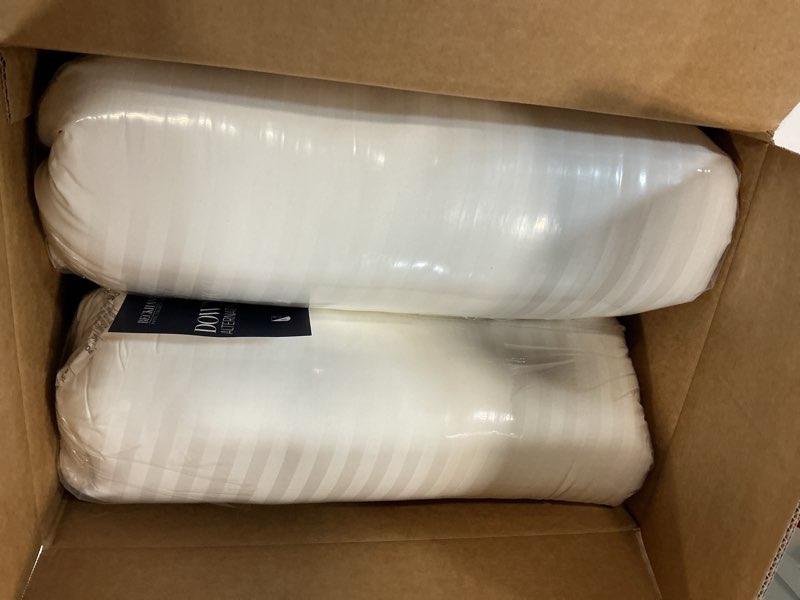 Condition photo showing New/Like New for Beckham Hotel Collection Bed Pillows Standard/Queen Size Set of 2 - Original Soft Down Alternative Pillow for Sleeping - Soft Support for Back, Stomach or Side Sleepers Queen / Standard White