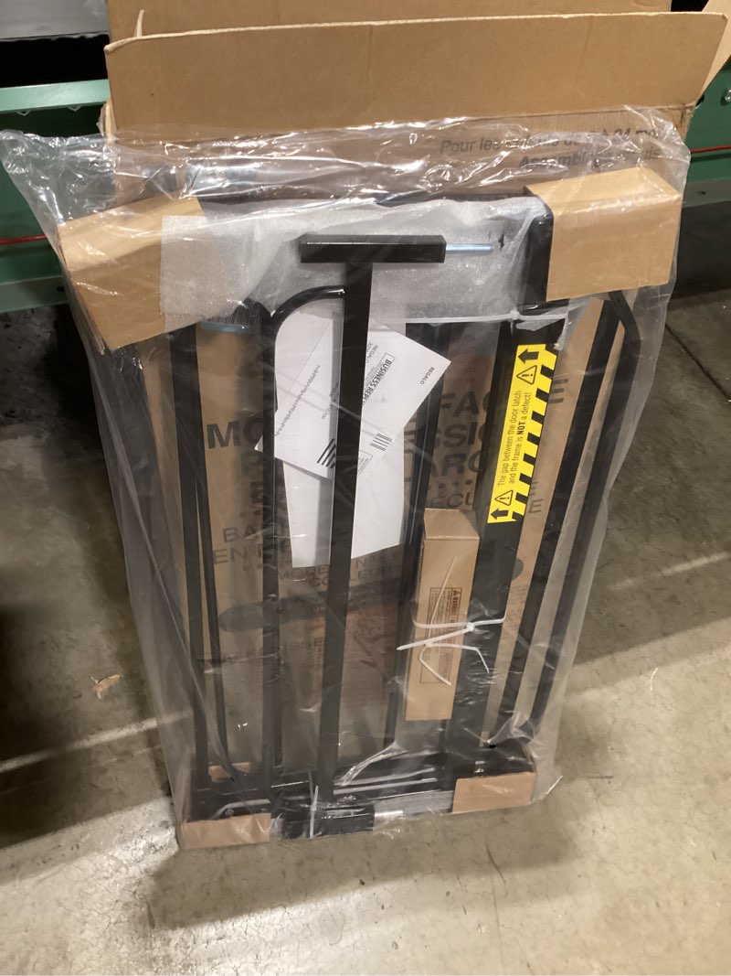 Condition photo showing Good Condition for regalo safety 29-49" easy step extra wide baby gate for doorways & bottom of stairs, pressure mounted safety gate with door for babies, toddlers & pets, black black 29-49"w x 30"h