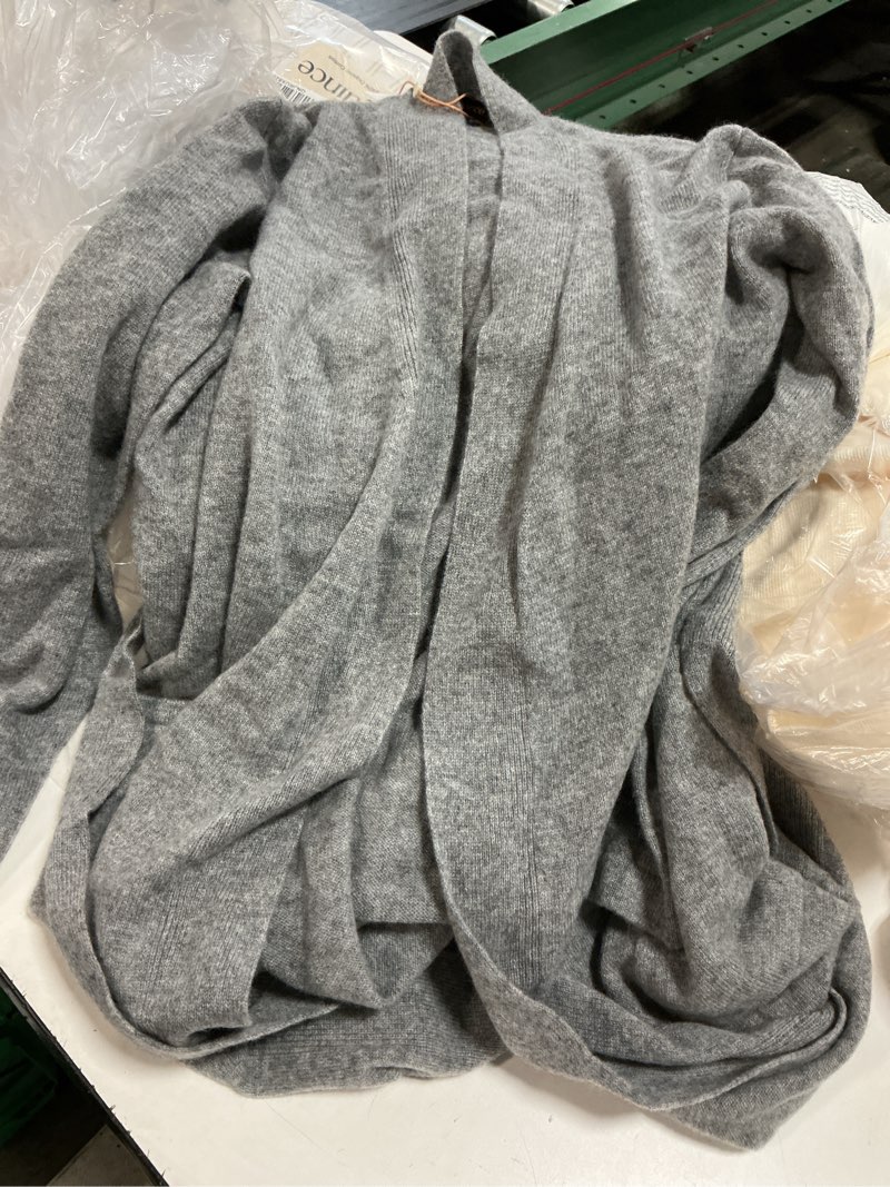 Condition photo showing Good Condition for mongolian cashmere robe, xs, heather grey