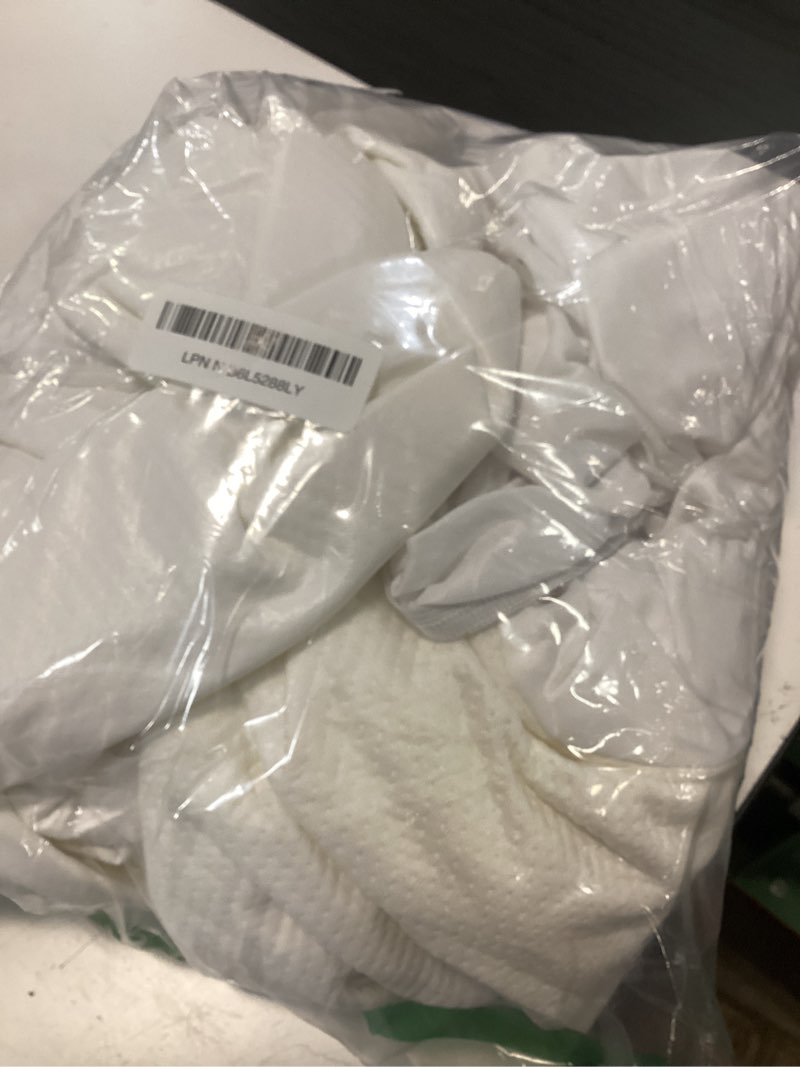 Condition photo showing Good Condition for plushdeluxe premium bamboo mattress protector – full size, waterproof, & ultra soft breathable noiseless washable bed mattress cover for comfort & protection - white