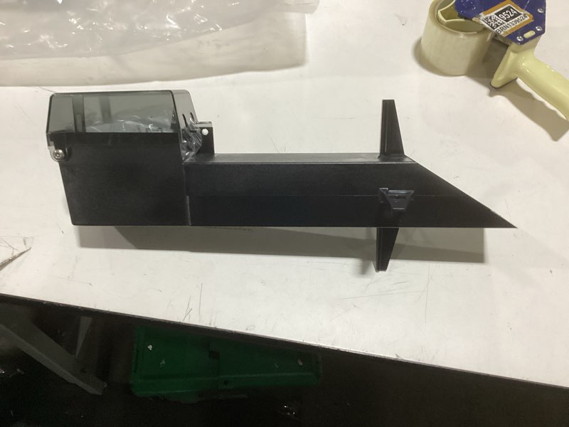 arlington industries - gpd19b - gard-n-post - 19.5 low-profile enclosure with built in cover - black