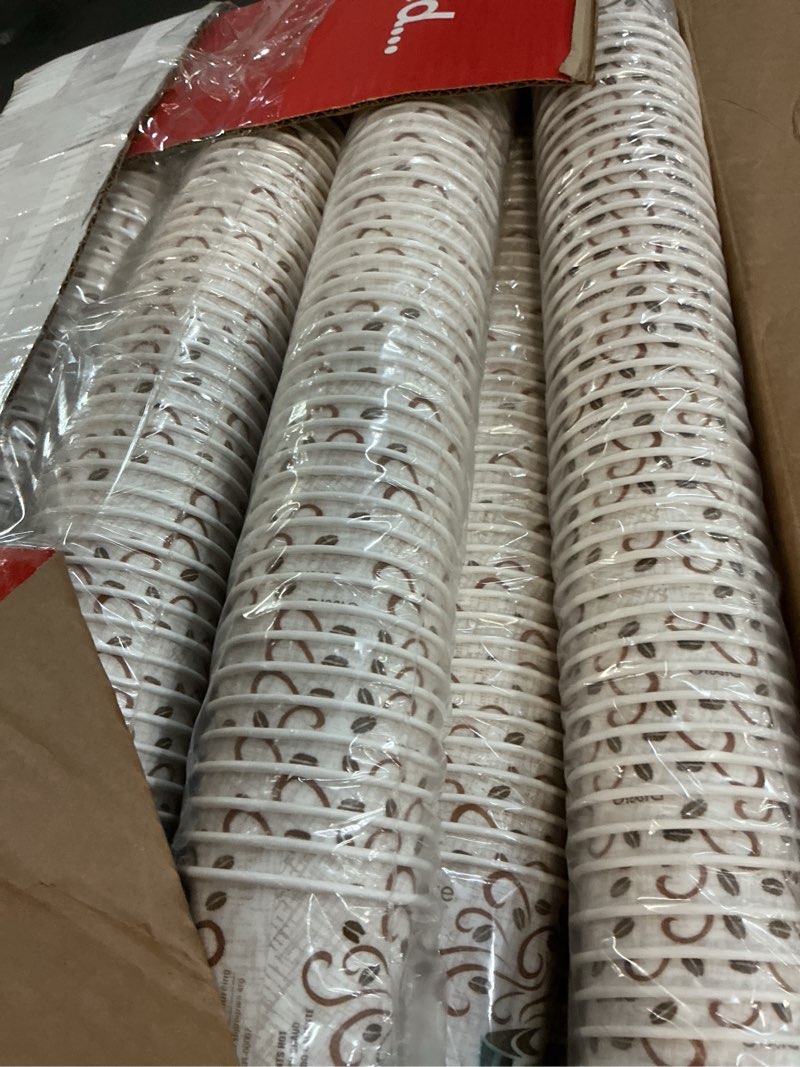 Condition photo showing Good Condition for dixie perfectouch 8 oz paper coffee cups by gp pro, coffee haze design, 1000 count (50 disposable cups per sleeve, 20 sleeves per case), 5338cd 8 oz 1000.0