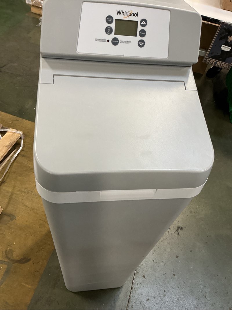 Condition photo showing Good Condition for Whirlpool WHESFC Pro Series - Suavizador/filtro de hogar completo híbrido, gris
