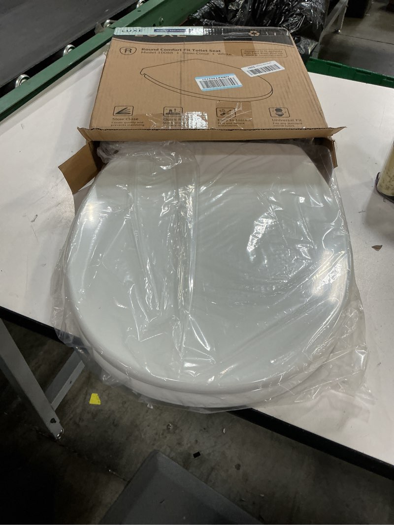 Condition photo showing Good Condition for luxe ts1008r round comfort fit toilet seat with slow close, quick release hinges, and non-slip bumpers (white)