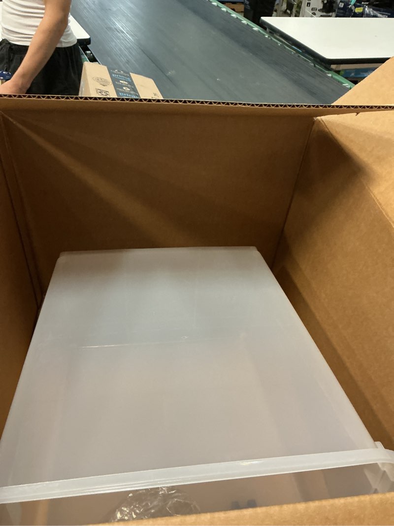 Condition photo showing Good Condition for ( incomplete )iris usa airtight dog food storage container, up to 30 lbs, attachable wheels, for dog cat bird and other pet food storage bin, keep fresh, easy mobility, bpa free, navy