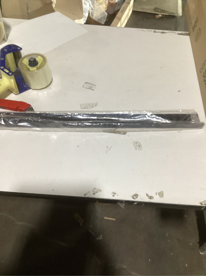 Condition photo showing New/Like New for StarTech.com 1U Blanking Panels - Tool Less Blank Rack Panels - 10 Pack - Rack Mount Panel for 19 in. Server Rack (BLANKP10), Black 1U - Tool-less 10 Pack