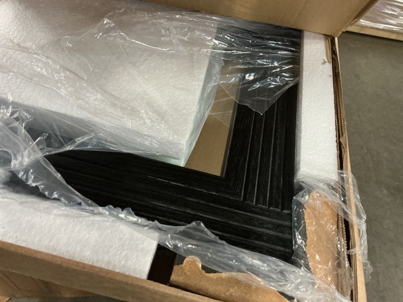 Condition photo showing Good Condition for wall mirror black nm1026zj-2436-bk 24x36