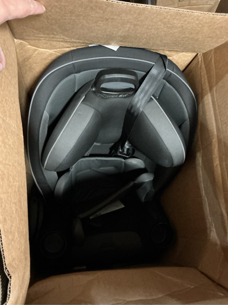 Condition photo showing Good Condition for safety 1st grow and go all-in-one slim convertible car seat, rear facing, 5-40 lbs, forward facing (30–65 lbs), high back booster seat 40-100 pounds, black phantom black phantom original