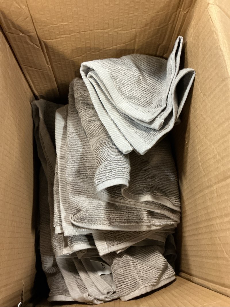 Condition photo showing Good Condition for ribbed quick dry bath towel bundle, one size, grey