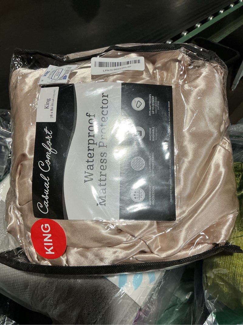 Condition photo showing New/Like New for CozyLux Satin Sheets Queen Size Bed Set - 4 Piece Silky Queen Sheet Set, Luxury Champagne Queen Sheets with Smooth and Soft Microfiber, Includes 1 Fitted Sheet, 1 Flat Sheet and 2 Pillowcases