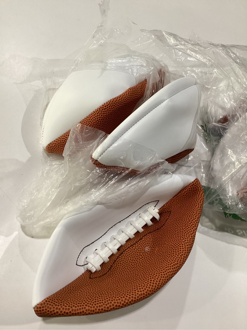 Condition photo showing New/Like New for GoSports Rubber Footballs - 6 Pack of Youth Size Balls, SIMILAR TO STOCK PHOTO