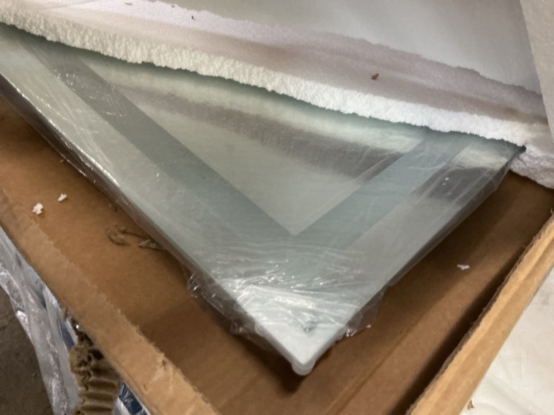 Condition photo showing Good Condition for mirror 72”x36” 18291 led 