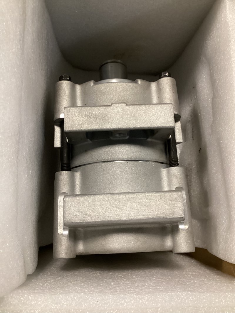 Condition photo showing Good Condition for scitoo ac compressor for ford for f150 4.6l 5.4l 1997 1998 1999 2000 2001, fast cooling air conditioner compressor for ford for f250 4.6l 5.4l 1997 1998 1999 2000 2001, for ford for f350 1999-2001 4c3z19v703aa