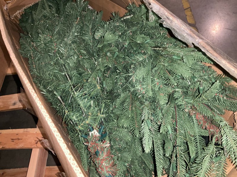 Condition photo showing As Is for Leheyhey 6ft Pre-Lit Christmas Tree, Artificial Chrismas Tree with 500 Lights, 1600 PE&PVC Mixed Bra
