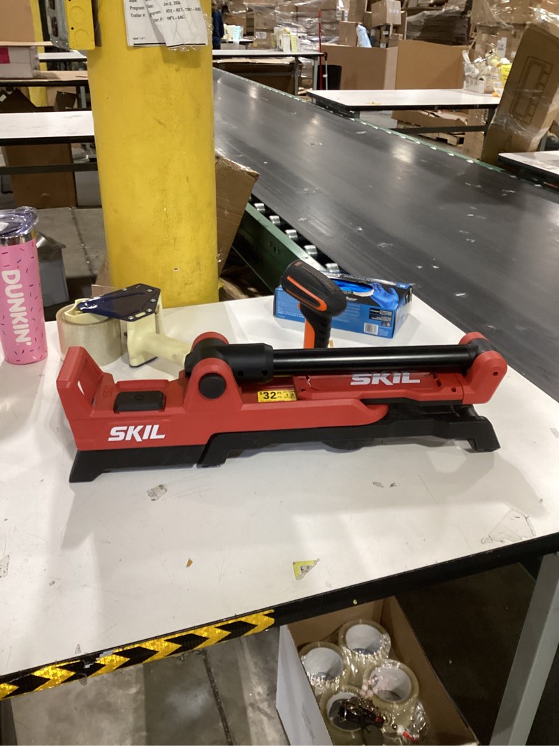 Condition photo showing Good Condition for SKIL Compact Tower Light, 20V Kit Including 2.0Ah USB-C Battery and Charger-LH2500D-11 Tower Light kit