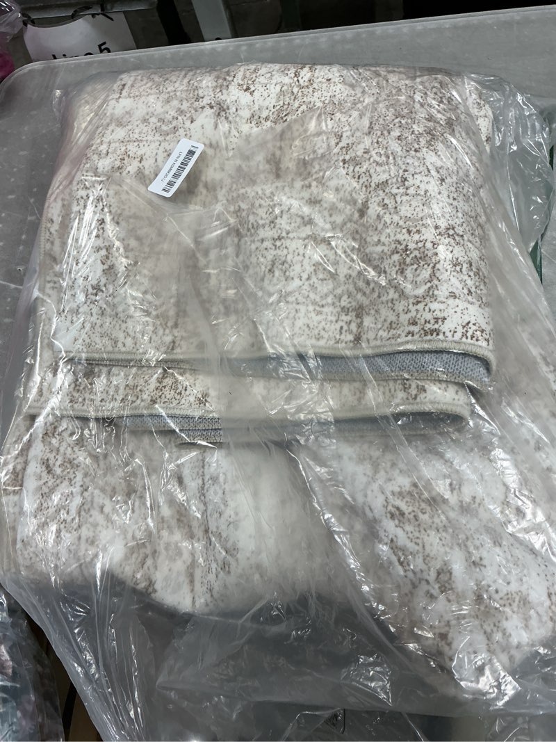 Condition photo showing Good Condition for 6x9 Area Rug Living Room Rugs - Washable Neutral Modern Abstract Soft Thin Rug Indoor Floor No Slip Rug Carpet for Bedroom Under Dining Table Home Office Decor - Beige/Brown Beige/Brown 6' x 9' (Rectangular)