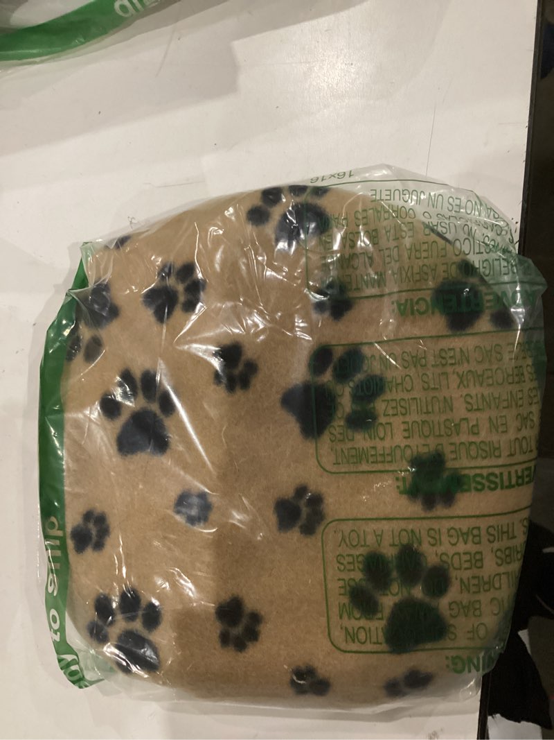 Condition photo showing Good Condition for Gelbesty Original Pet Heating Pad Microwave, Snuggle Warming Safe Outdoor Newborn Kitten Puppy Pet Bed Warmer, Gel Reusable Heat Disc, Waterproof Heating Disk for Dog Cat Rabbit and Guinea Pig Gifts
