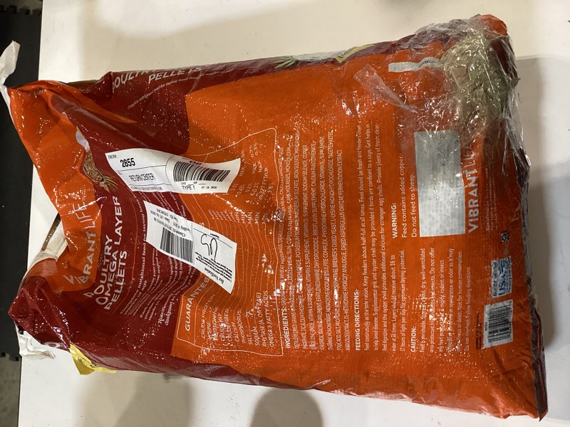 vibrant life poultry omega layer pellets  40 lb bag