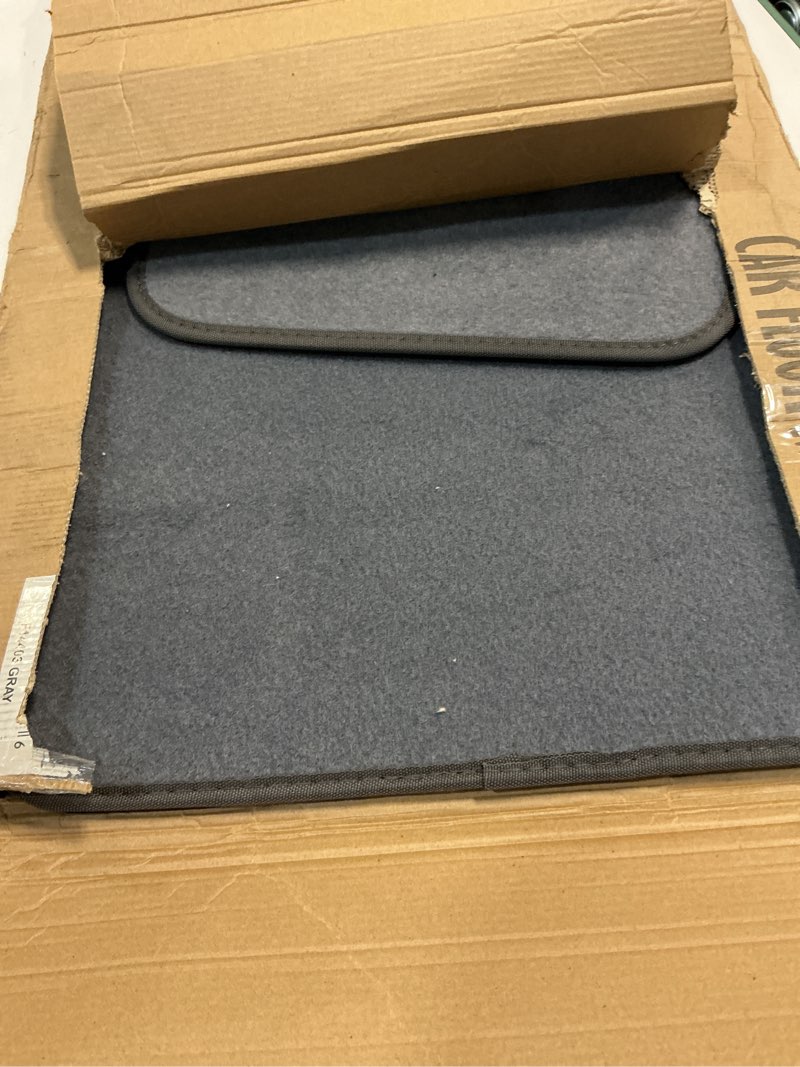 Condition photo showing Good Condition for fh group f14403gray gray carpet floor mat with heel pad (deluxe)